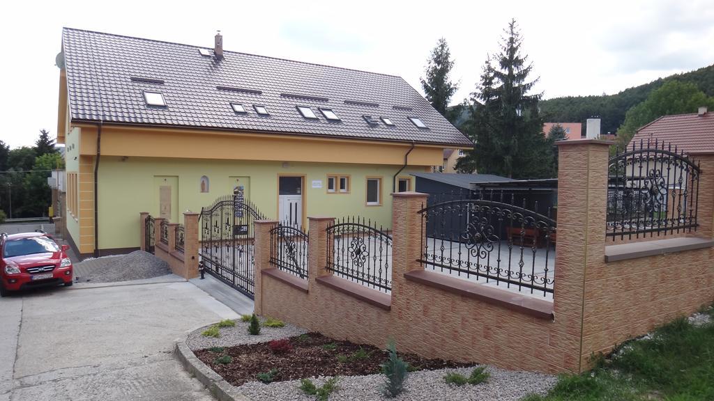 Penzion Melodia Kanianka Exterior photo